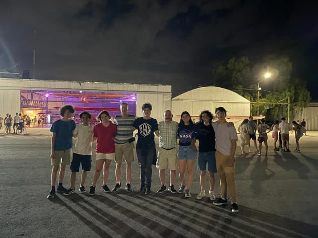 Foto de los miembros en el Aeroclub San Martin